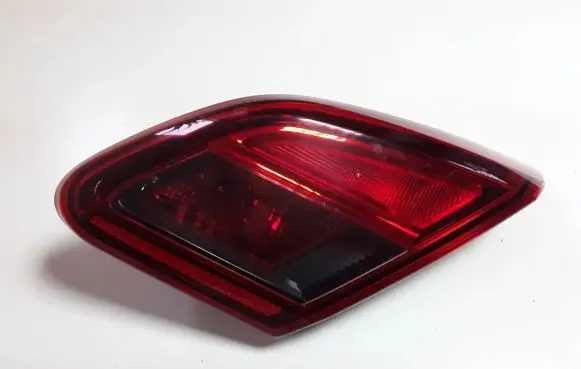 Opel Corsa E Tailgate rear/tail lights 39012632
