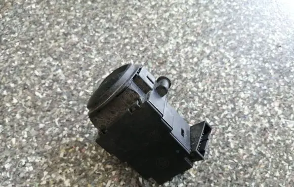 BMW 1 E81 E87 Ignition lock 6954722