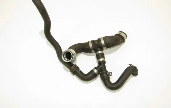 Mercedes-Benz E W212 Engine coolant pipe/hose