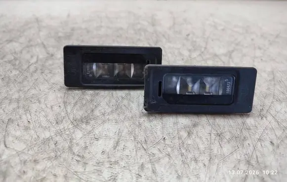 Volkswagen Touran II Number plate light 3AF943021A