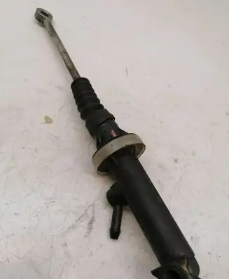 Clutch slave cylinder