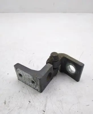 Skoda Octavia Mk2 (1Z) Rear door lower hinge