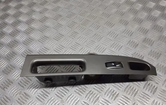 KIA Carens II Quarter vent window switch 455525-1110