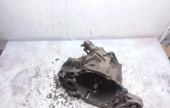 Opel Antara Manual 5 speed gearbox 96420073