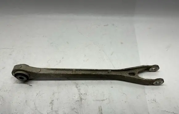 Dodge Challenger Rear upper control arm/wishbone 68210633AA