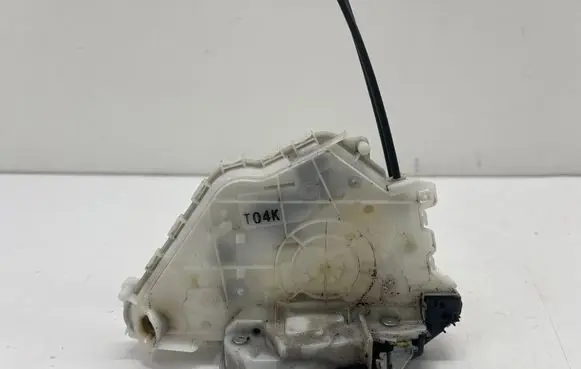 Mazda CX-30 Front door lock G17A128 DFT9