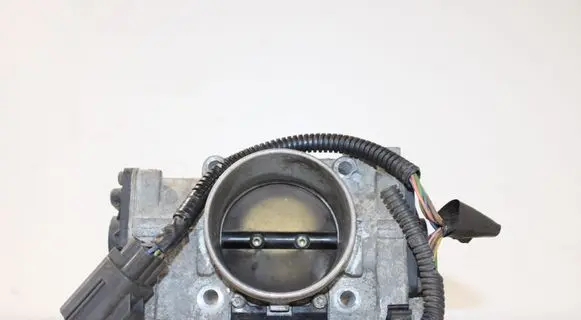 Volvo S60 Throttle valve 8644344