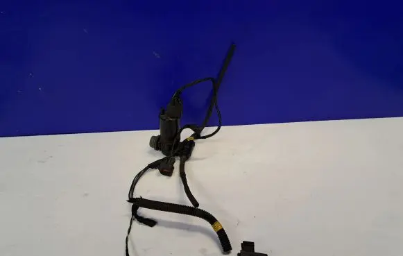 Volvo XC60 Windscreen/windshield washer pump 1005061D