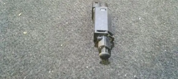 Volkswagen PASSAT B5 Brake pedal sensor switch 191945515