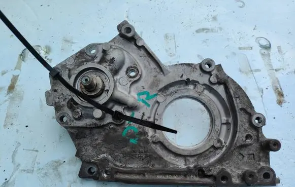 Opel Corsa C Oil pump 