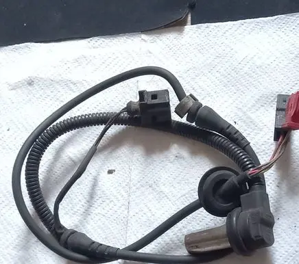 Audi A6 S6 C5 4B ABS brake wheel speed sensor 4B0927803C