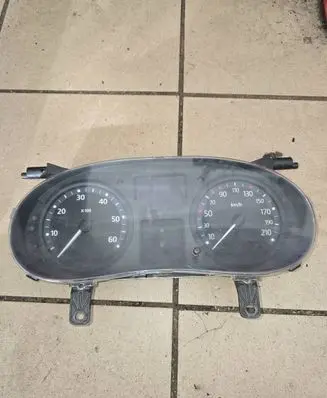 Renault Trafic II (X83) Speedometer (instrument cluster) P8200283194D NS8614615M