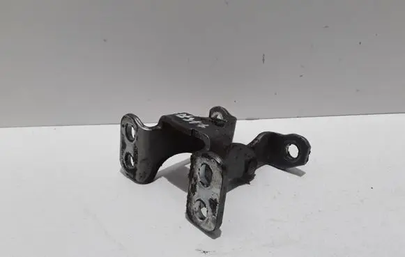Suzuki Grand Vitara II Loading door upper hinge 