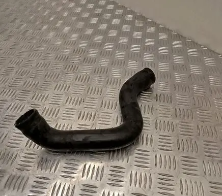 Volvo V70 Engine coolant pipe/hose 30723970