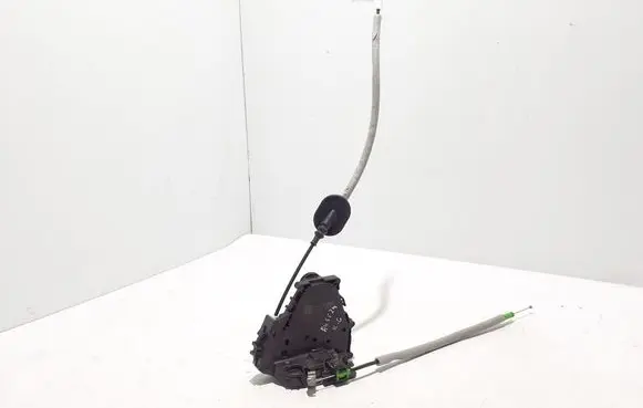 Renault Austral Rear door lock 825038581R