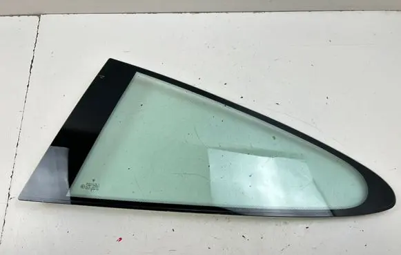 Porsche 911 996 Rear side window 