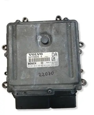 Volvo S60 Engine control unit/module 30729826A 1039S10667 0281012103