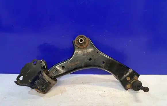 Volvo S60 Front lower control arm/wishbone 31317662
