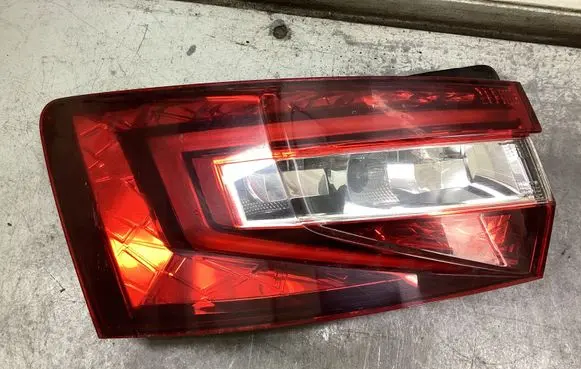 Skoda Superb B8 (3V) Rear/tail lights 3V9945207 3V9945207A 00197719
