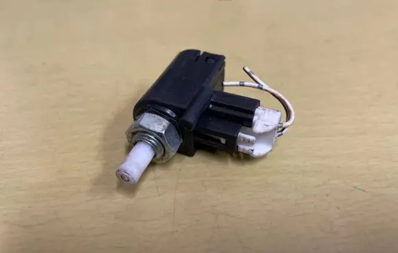 Toyota Auris 150 Brake pedal sensor switch CV591