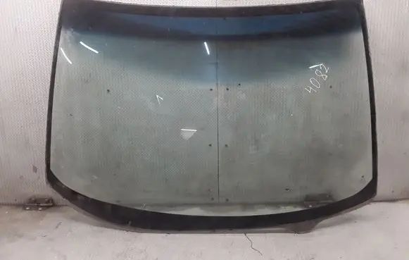 Nissan X-Trail T30 Front windscreen/windshield window 