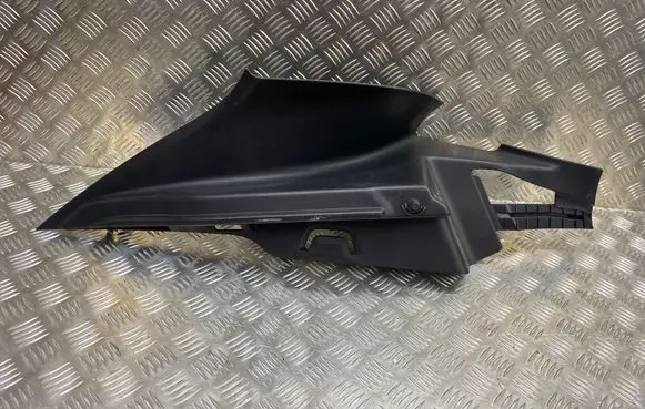Volvo V40 Trunk/boot side trim panel 31389390