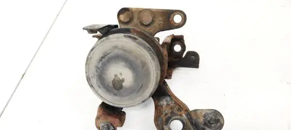 Toyota Corolla Verso E121 Engine mount bracket