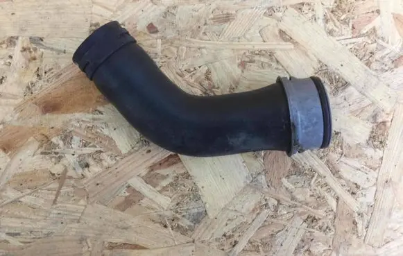 Porsche 911 991 Engine coolant pipe/hose 99110674001
