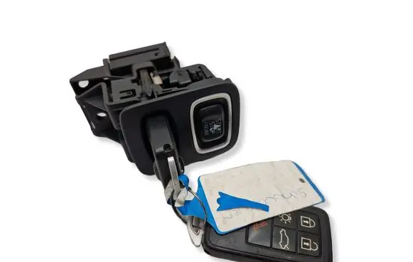 Volvo V70 Engine start stop button switch AH4N15607AE 3659AV01125