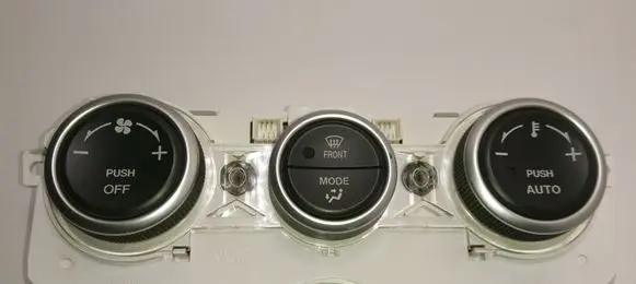 Mazda 6 Climate control unit GR1E61190