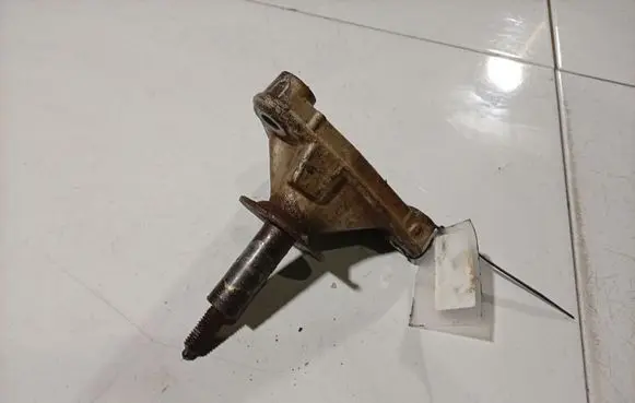 Citroen Jumpy Engine mounting bracket 1480354030