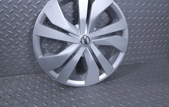 Nissan Note (E12) R15 wheel hub/cap/trim 403159ME0B