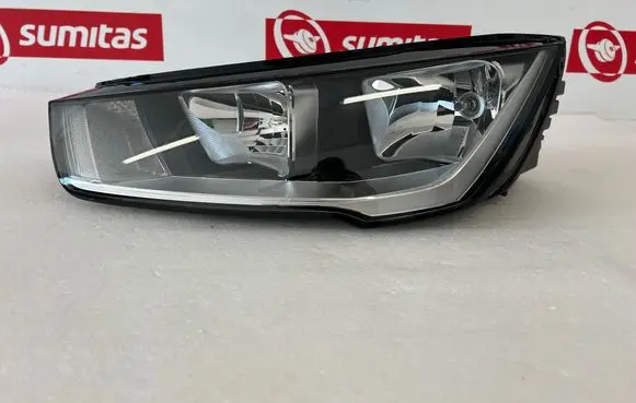 Audi A1 Headlight/headlamp 8XA941003 1090074