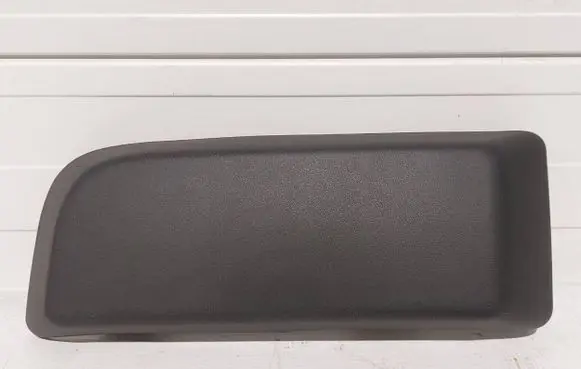 Front bumper splitter molding