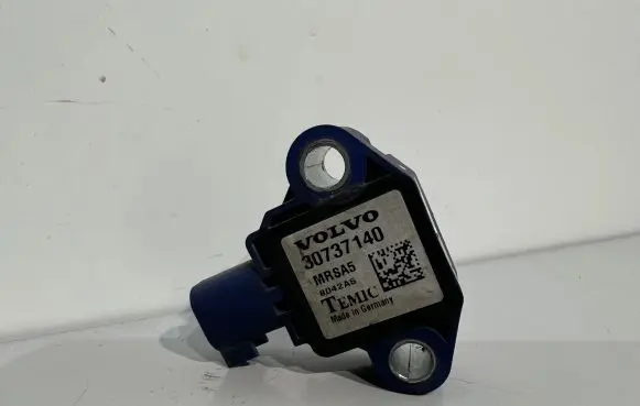 Volvo V50 Airbag deployment crash/impact sensor 8042A5 MRSA5 30737140