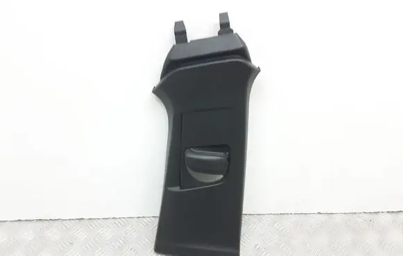 Volvo V40 (B) pillar trim (top) 31102350 31307225