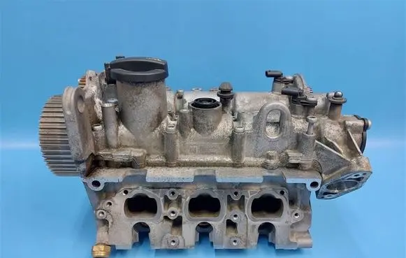Skoda Octavia Mk3 (5E) Engine head 04C103404L