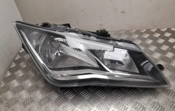 Seat Leon (5F) Headlight/headlamp 5F1941006A