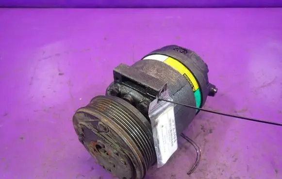 Opel Vectra C Air conditioning (A/C) compressor (pump)