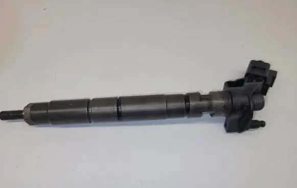 Audi A6 S6 C6 4F Fuel injector 059130277AC 044115039