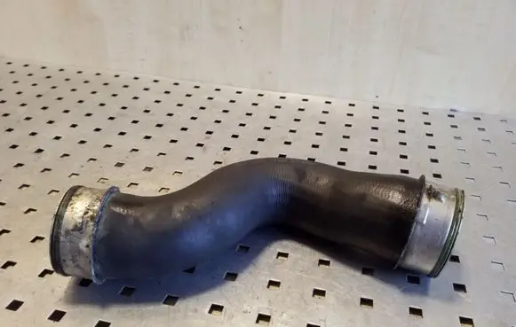 Audi TT TTS Mk2 Intercooler hose/pipe 1K0145832J