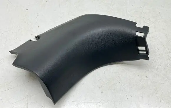 Foot area side trim