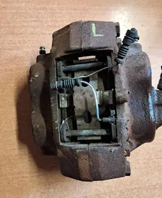 Mercedes-Benz SL R107 Front brake caliper