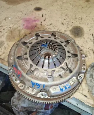 Suzuki SX4 Flywheel 9639780480 22400-69K01 412124401