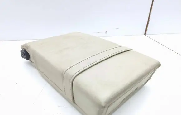 Mercedes-Benz E W211 Rear seat armrest 