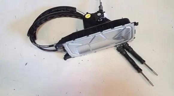 Volkswagen Polo VI Gear shifter/selector 2Q0711049A