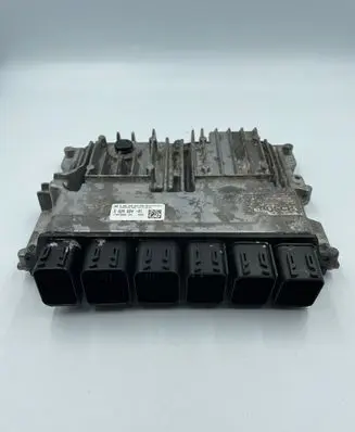 BMW 1 F40 Engine control unit/module 5A2A684 0281039024 170876965