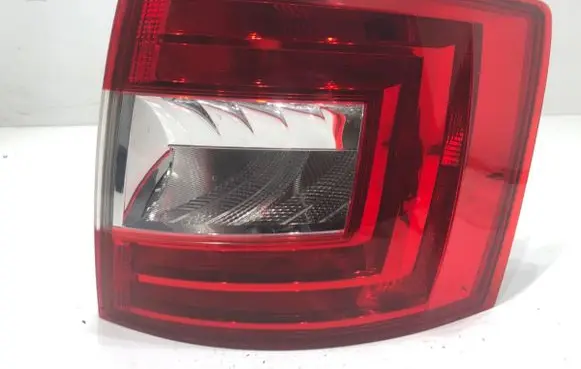 Rear/tail lights