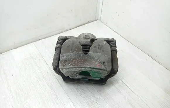 Mercedes-Benz C W205 Front brake caliper