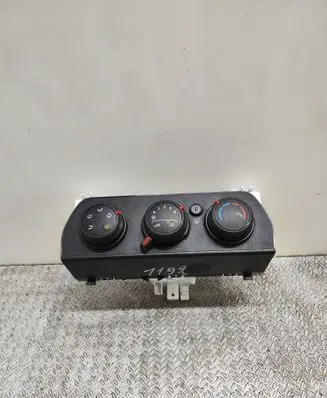Dacia Sandero III Climate control unit M0146431520 M0146431522